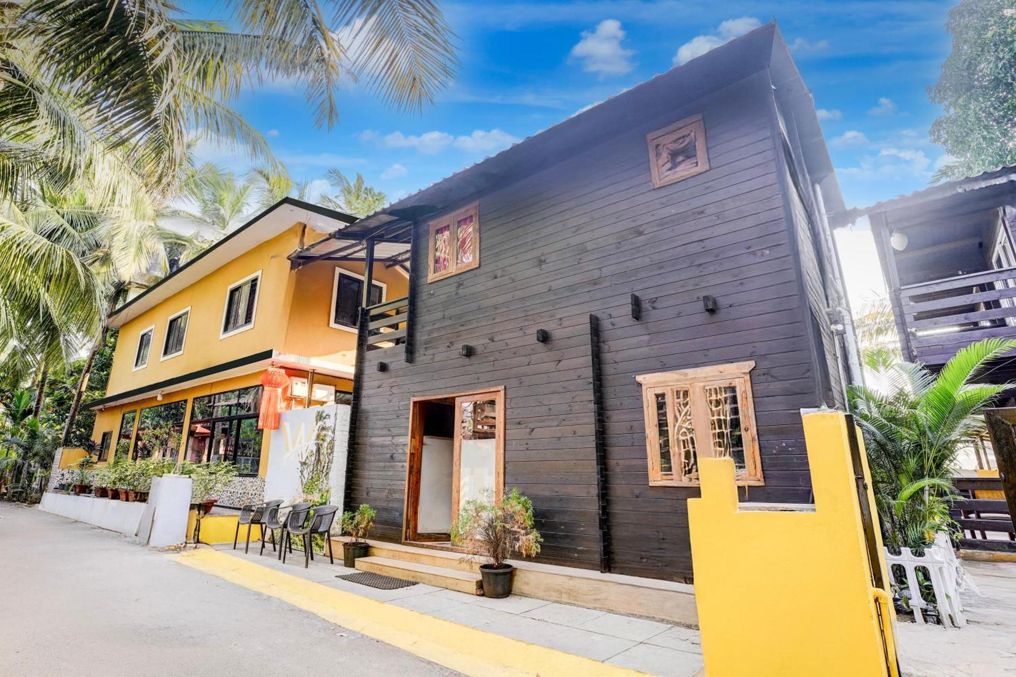 Hotel Super Townhouse Morjim Extérieur photo